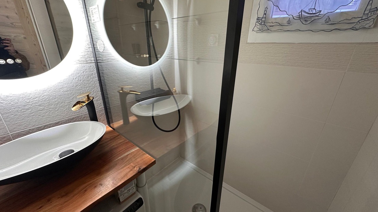 Photo of Bathroom in Pralognan-la-Vanoise