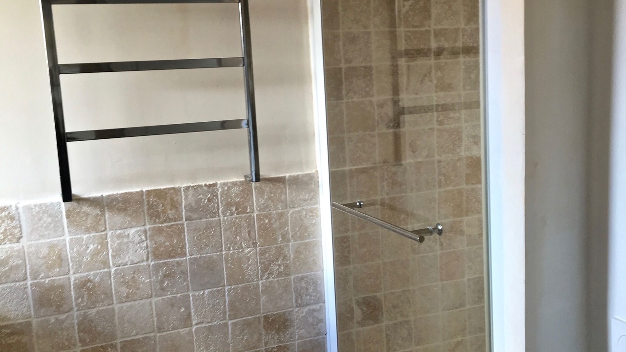 Photo of Bathroom in Nyons