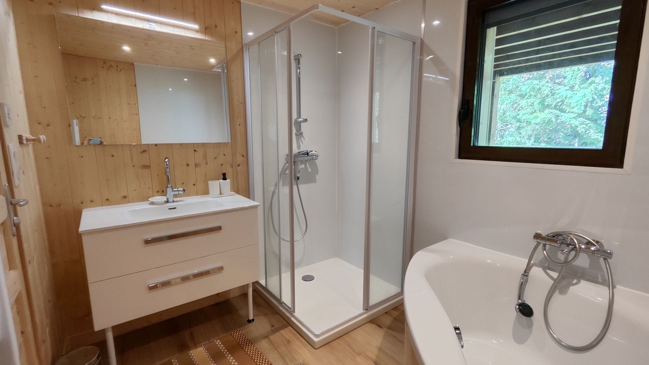 Photo of Bathroom in Besse-et-Saint-Anastaise