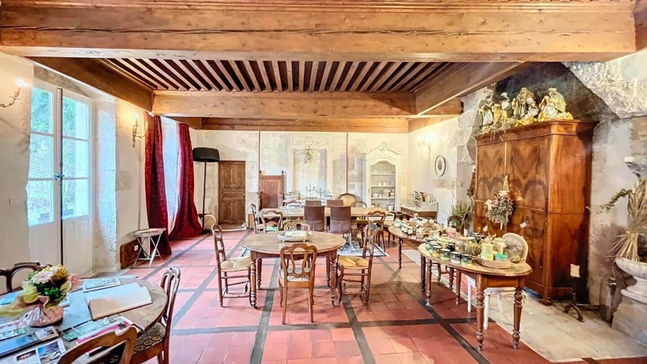 Photo of Others in Montanges