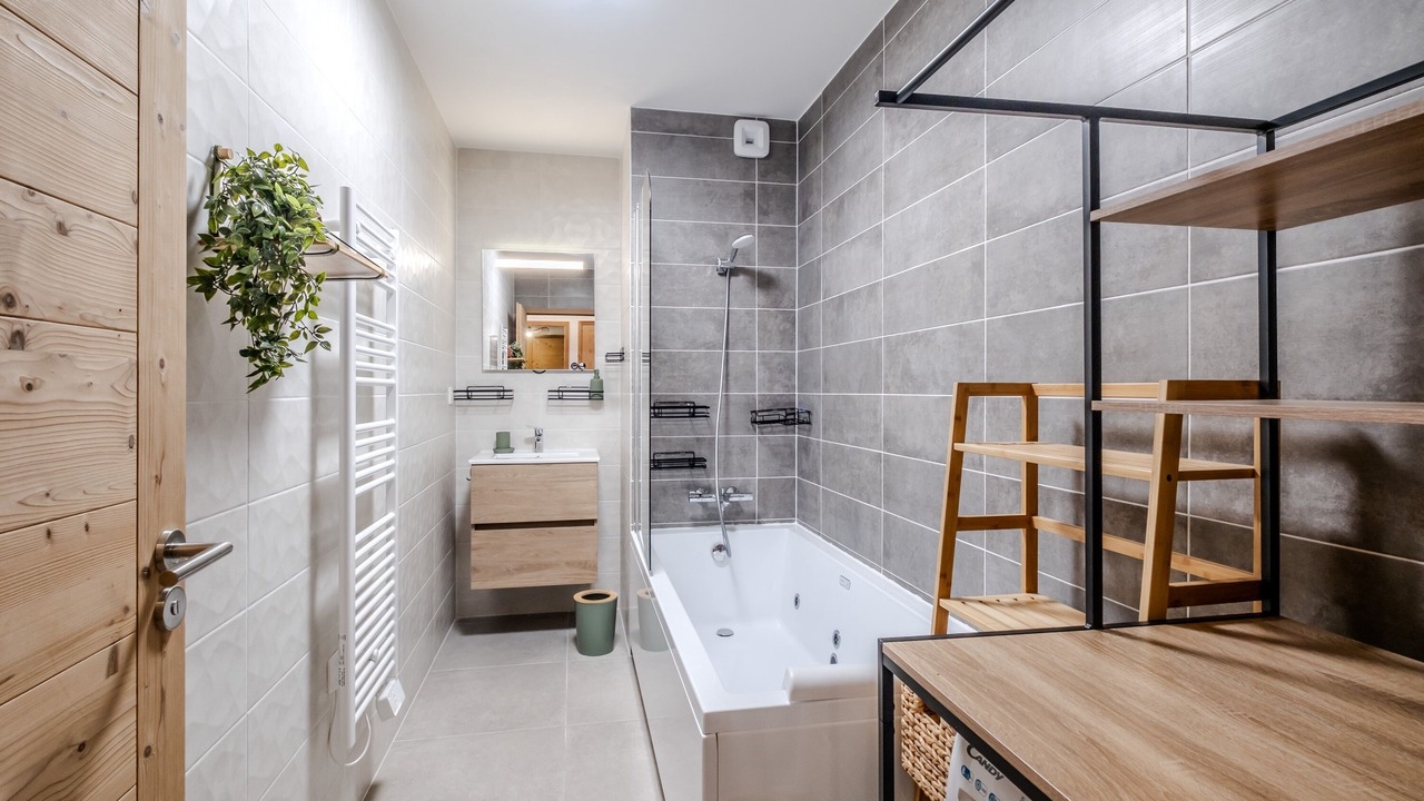 Photo of Bathroom in Neydens