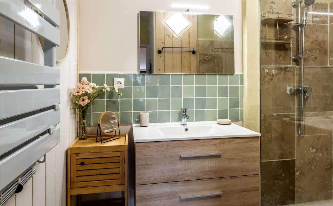 Photo of Bathroom in Saint-Julien-en-Genevois