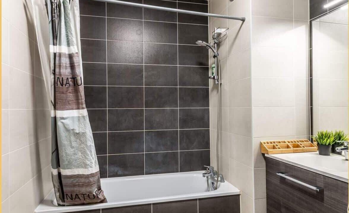 Photo of Bathroom in Ambilly