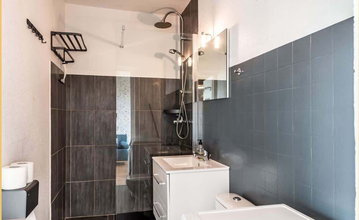 Photo of Bathroom in Saint-Julien-en-Genevois