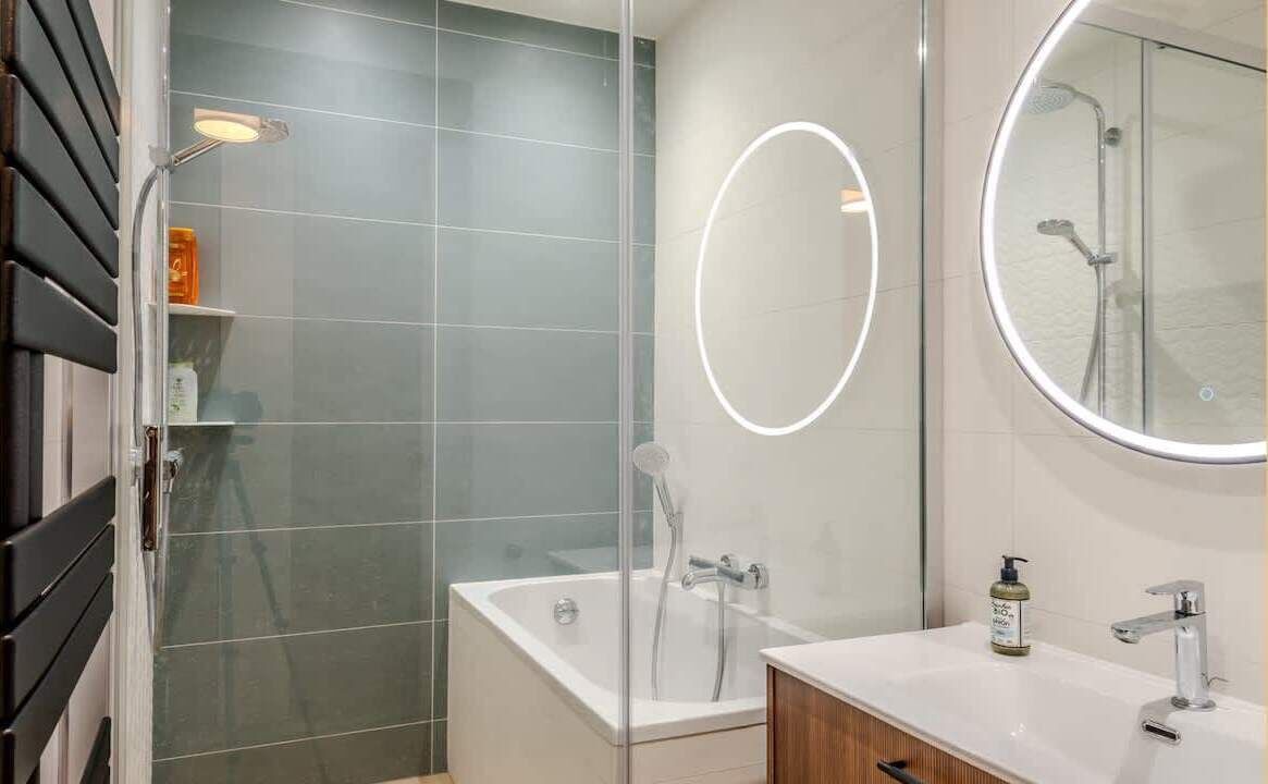 Photo of Bathroom in Ferney-Voltaire