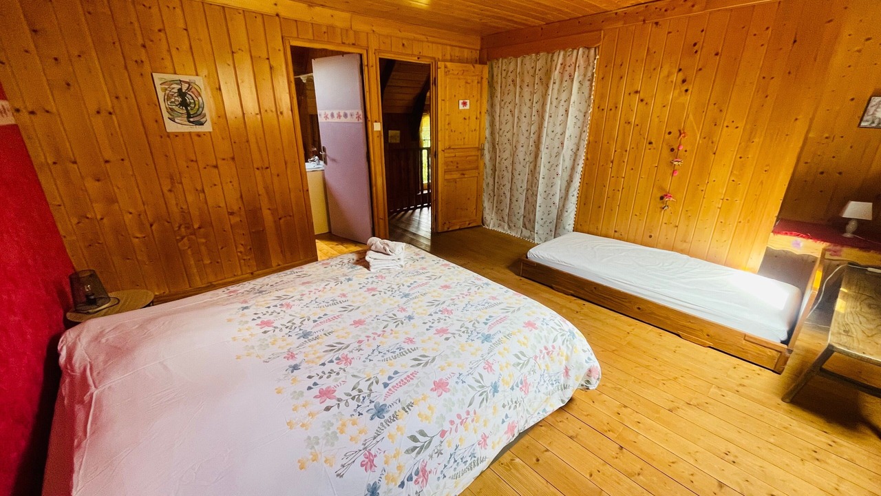 Photo of Bedroom in Mauriac
