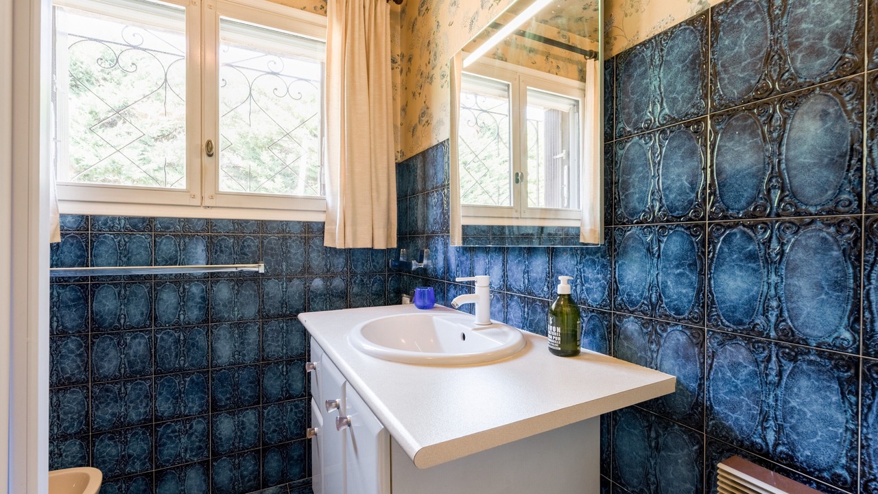 Photo of Bathroom in Nyons