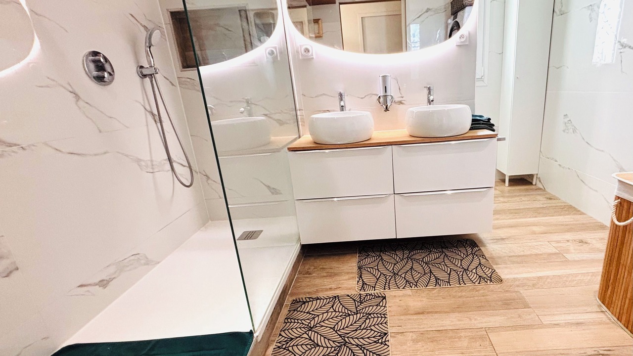 Photo of Bathroom in Vetraz-Monthoux