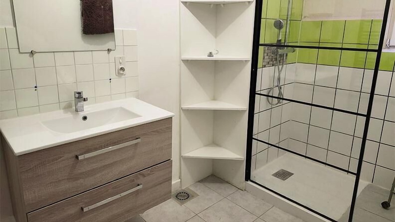 Photo of Bathroom in Lelex