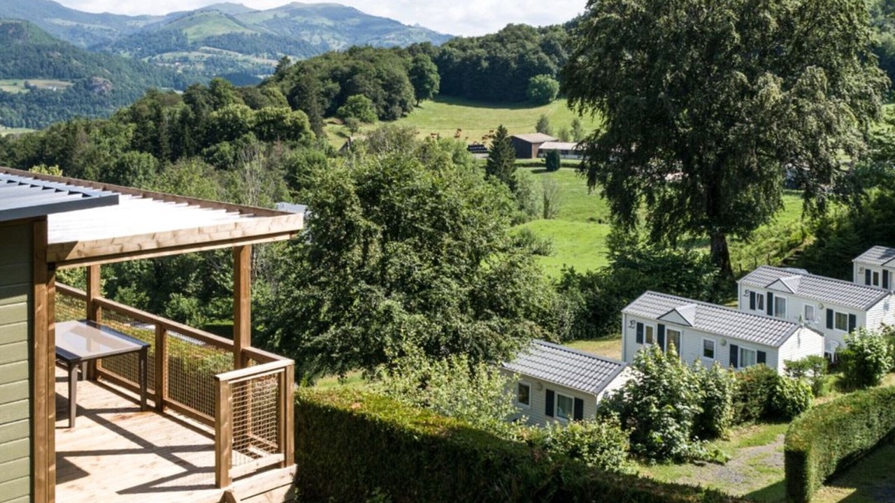 Photo of Patio Balcony in Vic-sur-Cere