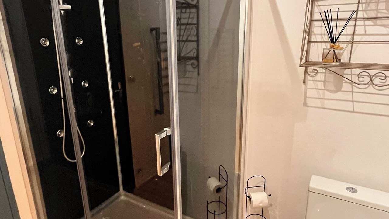 Photo of Bathroom in Aubenas