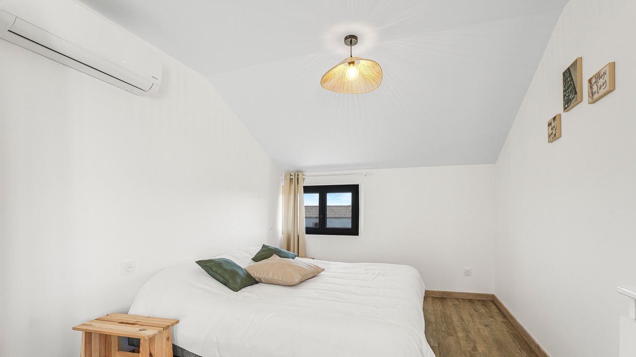 Photo of Bedroom in Veauchette