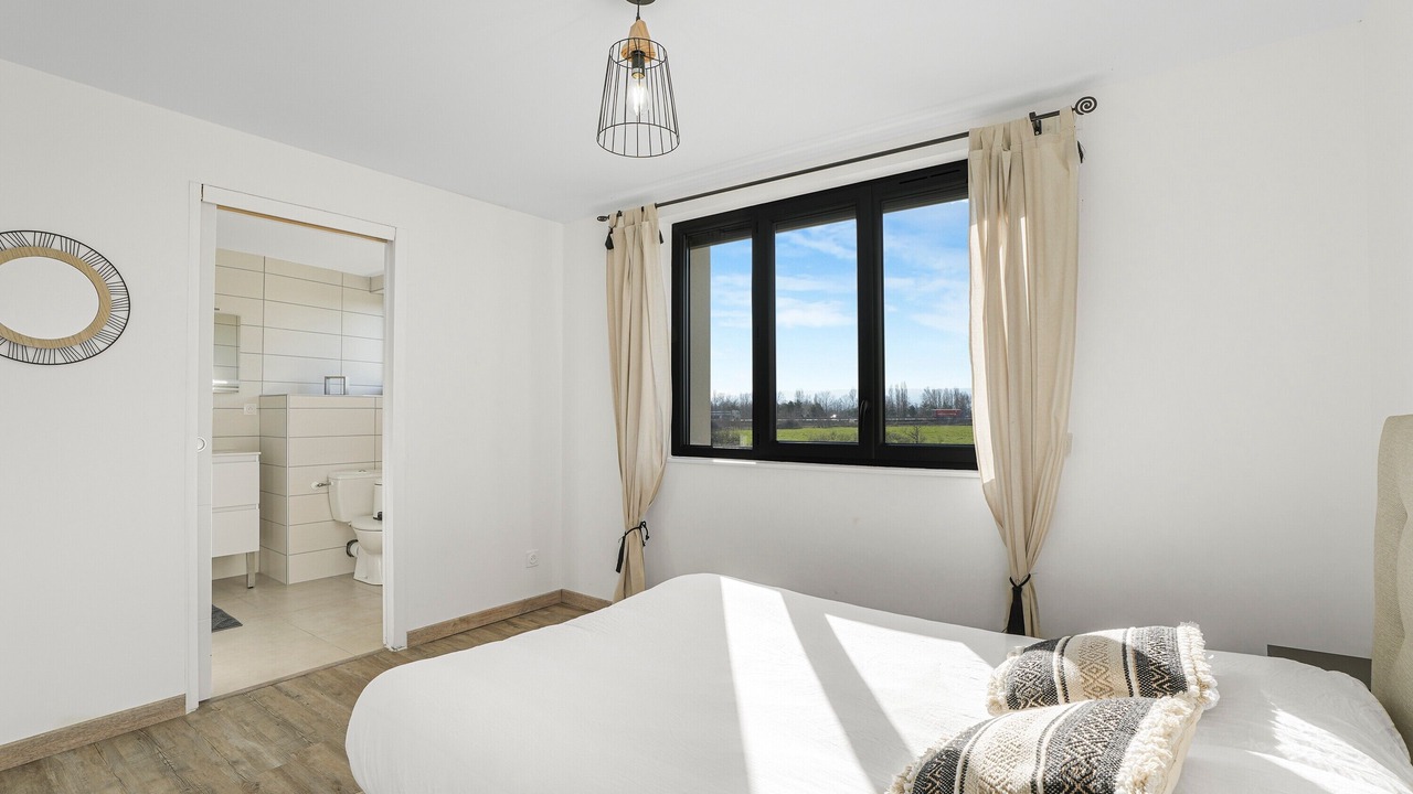 Photo of Bedroom in Veauchette