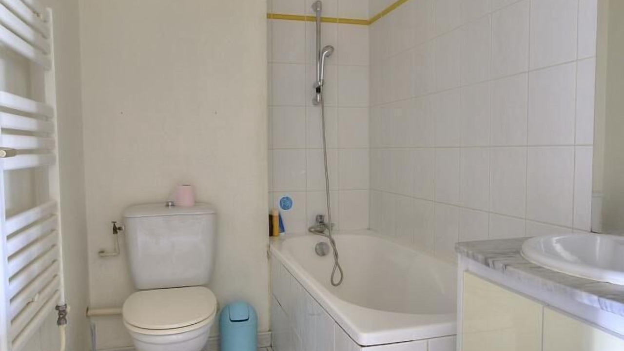 Photo of Bathroom in Voltaire - Saint Amour