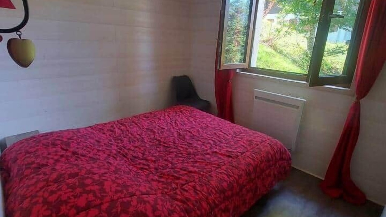 Photo of Bedroom in Premanon