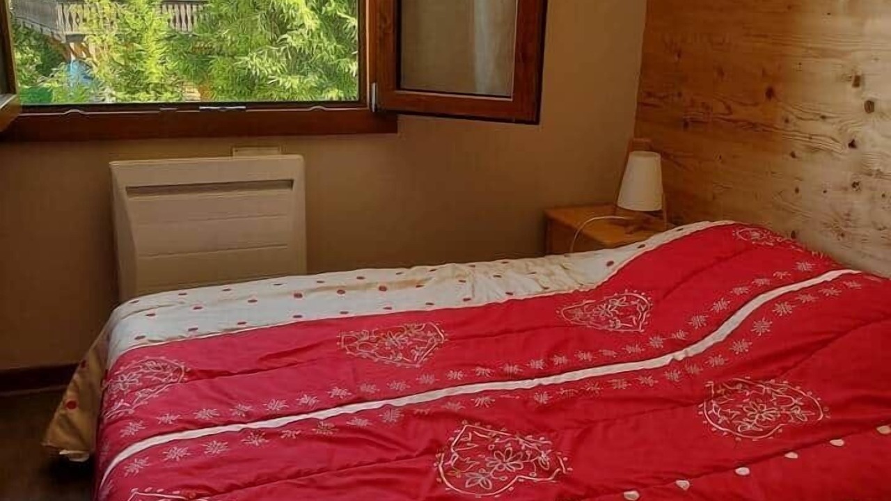 Photo of Bedroom in Premanon