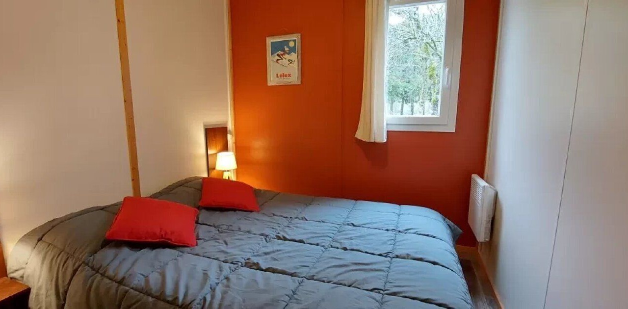 Photo of Bedroom in Chezery Forens