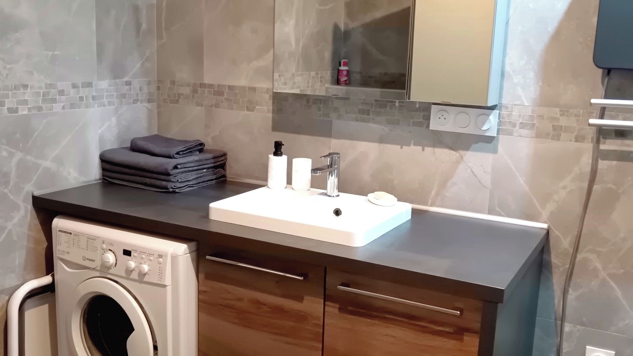 Photo of Bathroom in Noyarey