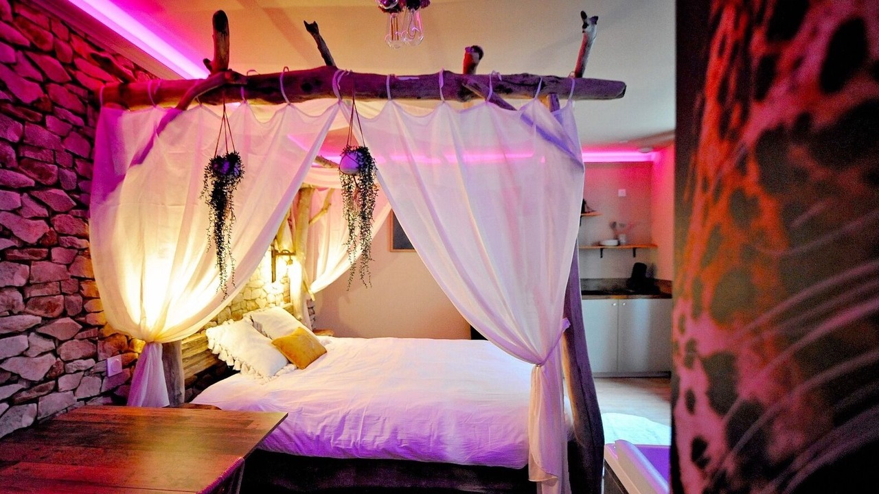 Photo of Bedroom in Bourgoin-Jallieu