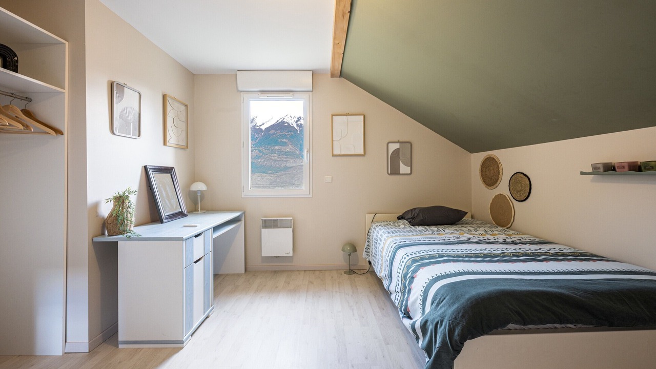 Photo of Bedroom in Saint-Jean-de-Maurienne