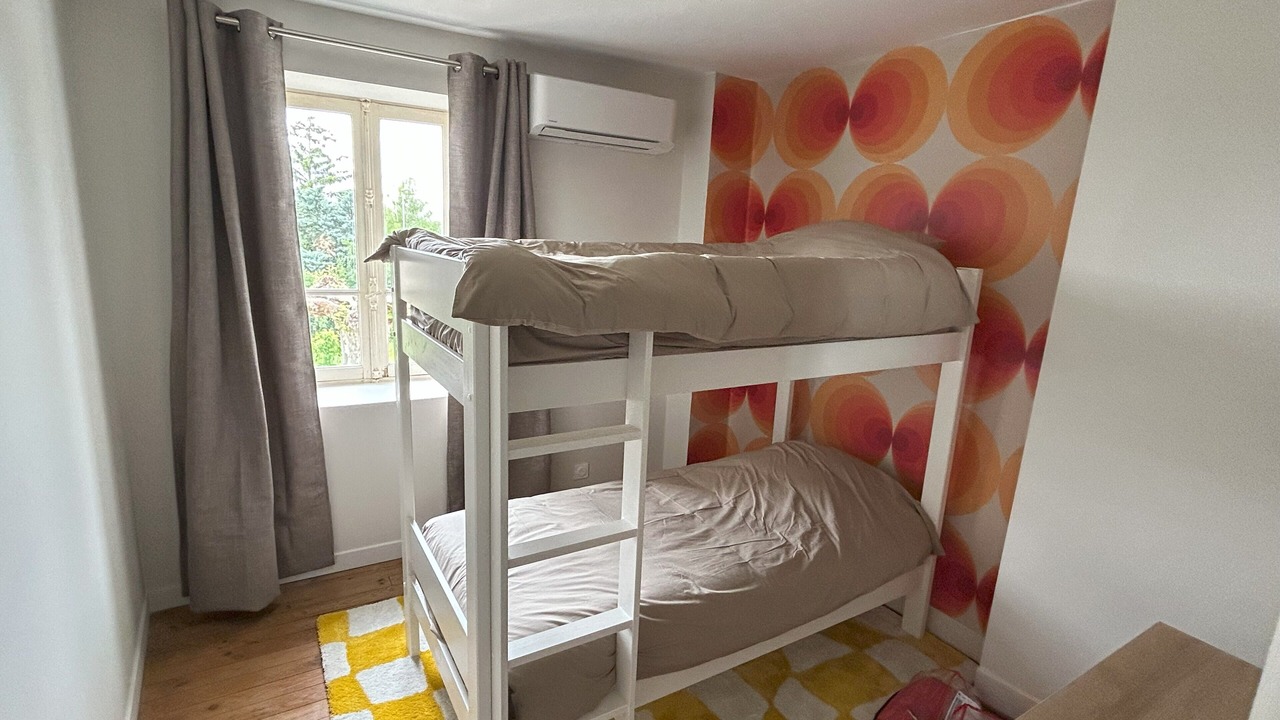 Photo of Bedroom in Amberieu-en-Bugey