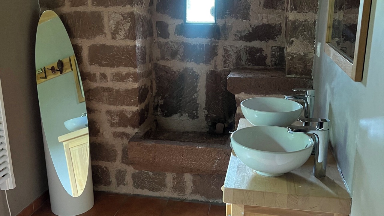 Photo of Bathroom in Marcillac-Vallon