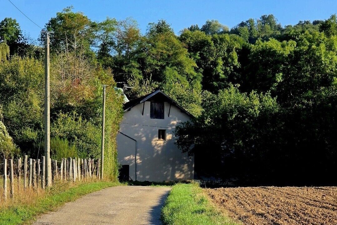 Photo of Outdoor in Saint-Etienne-de-Saint-Geoirs