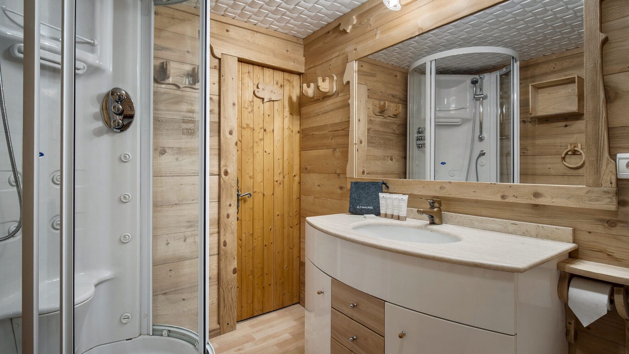 Photo of Bathroom in Courchevel