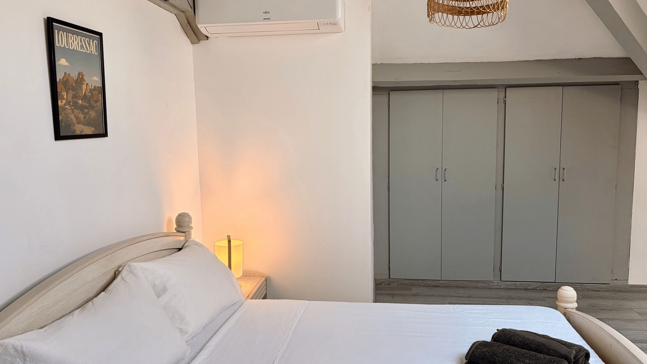 Photo of Bedroom in Saint-Laurent-les-Tours