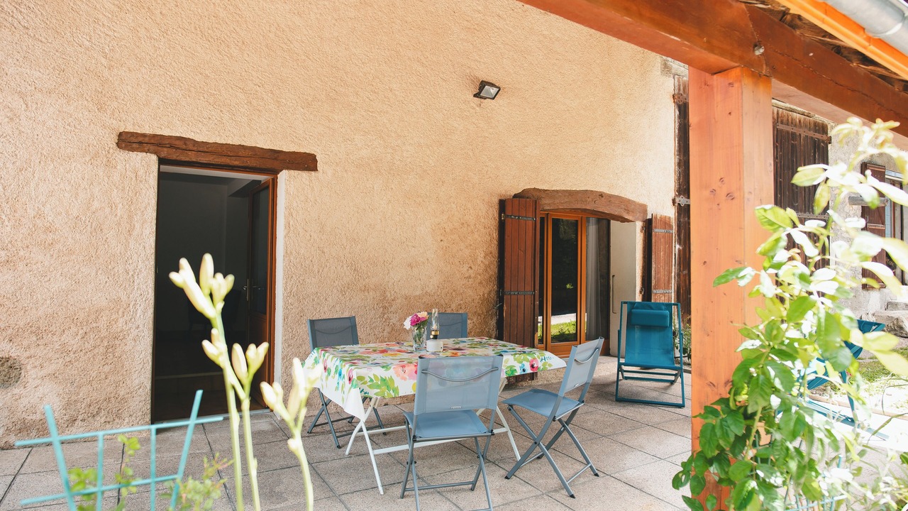 Photo of Outdoor in Saint-Jean-de-Couz
