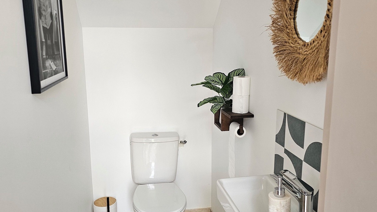 Photo of Bathroom in Bourbon-Lancy