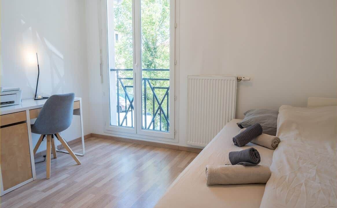 Photo of Bedroom in Etrembieres