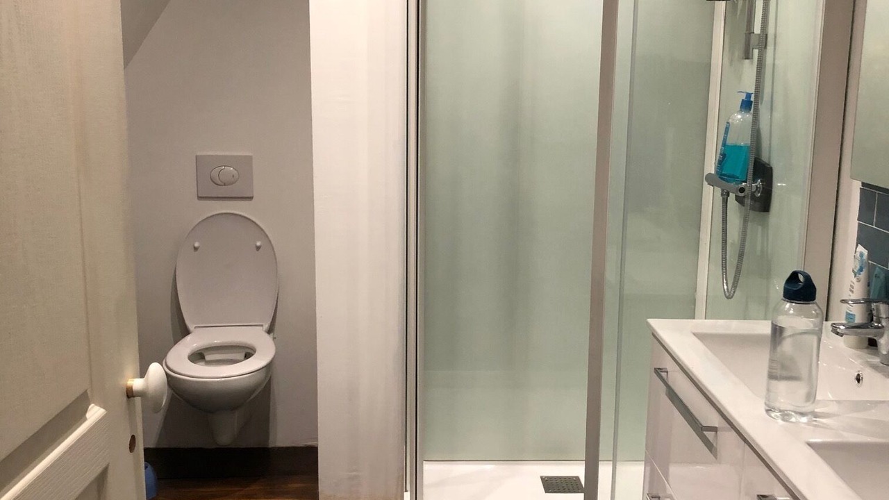 Photo of Bathroom in Saint-Martin-Cantales