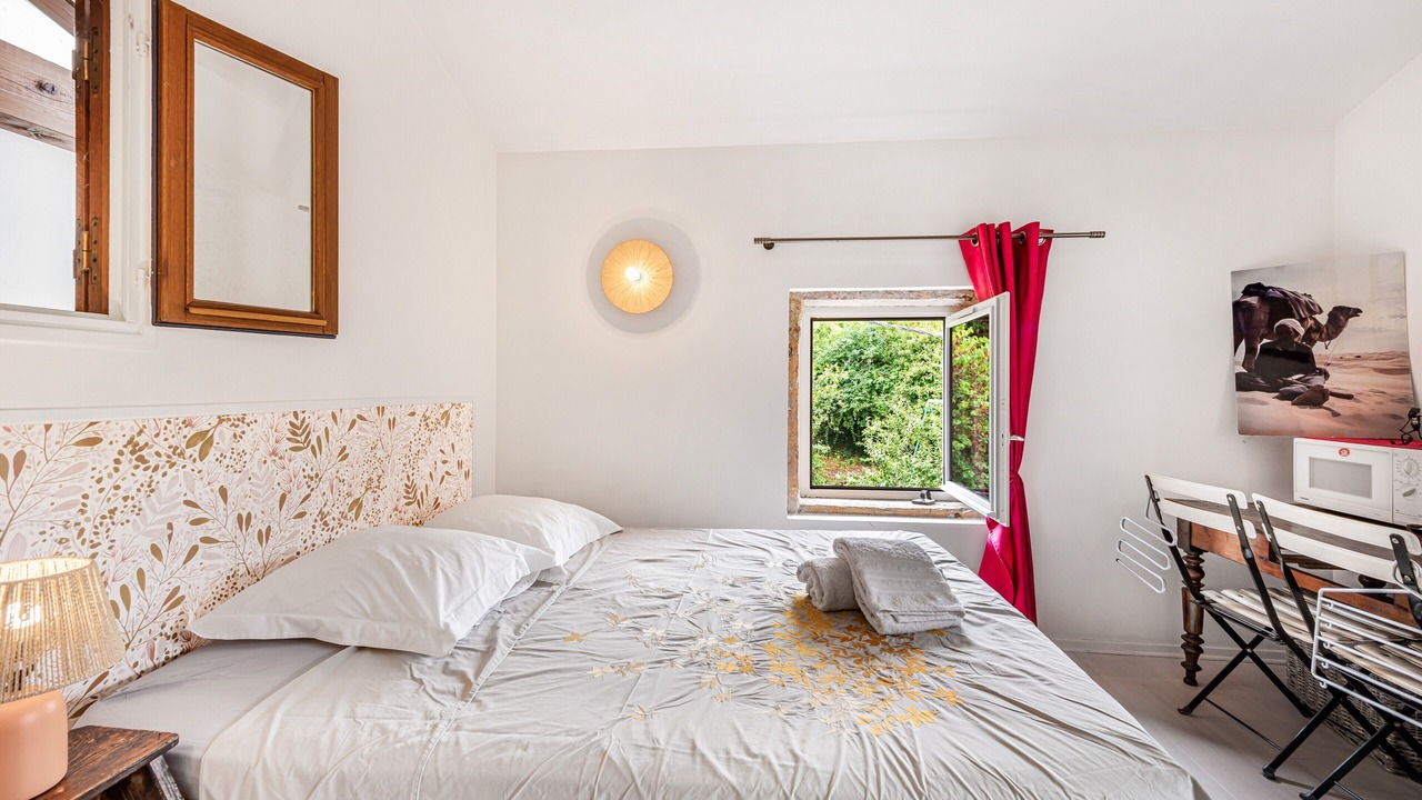 Photo of Bedroom in Saint-Julien