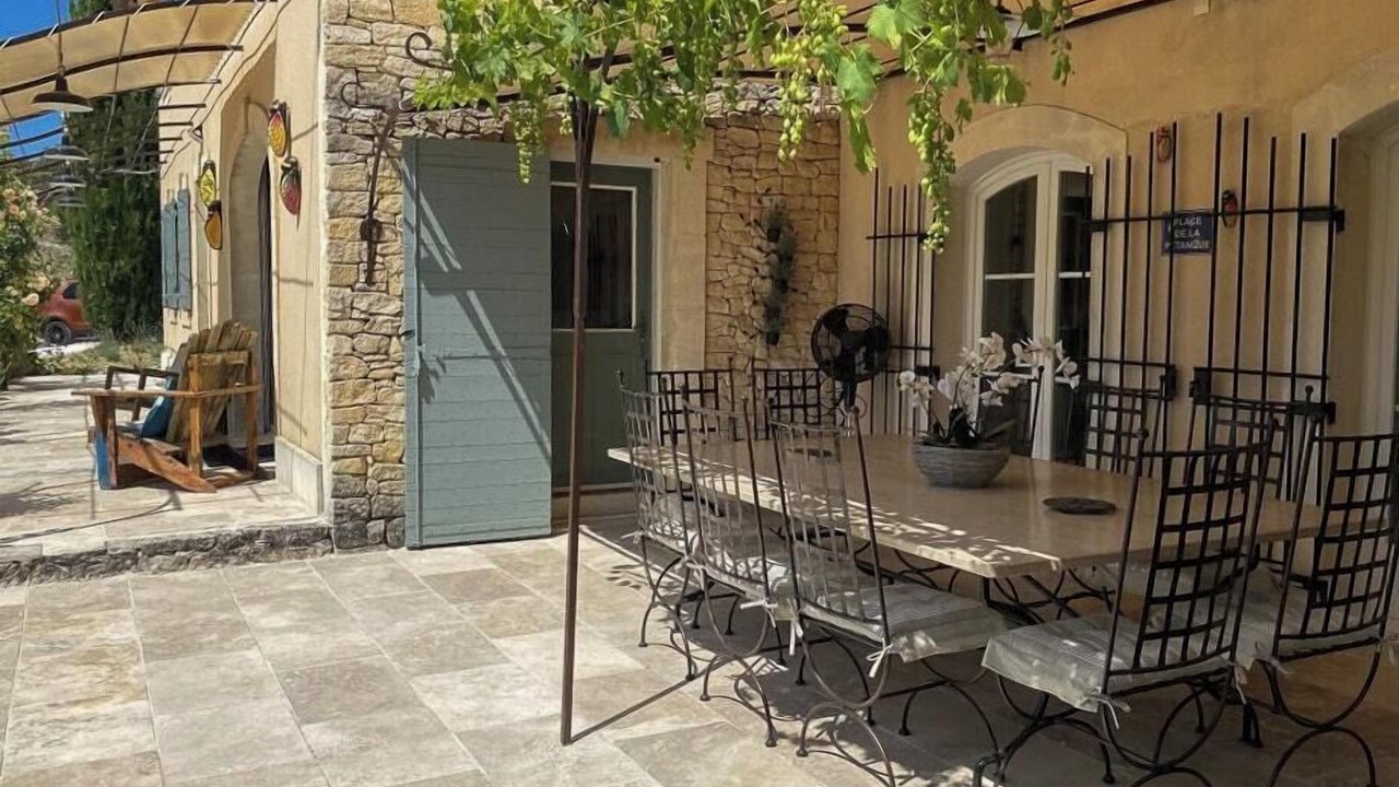 Photo of Outdoor in Murs