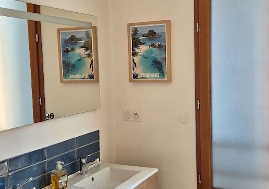 Photo of Bathroom in Laurac-en-Vivarais