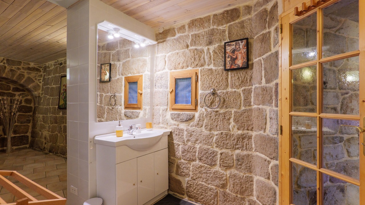 Photo of Bathroom in Montreal