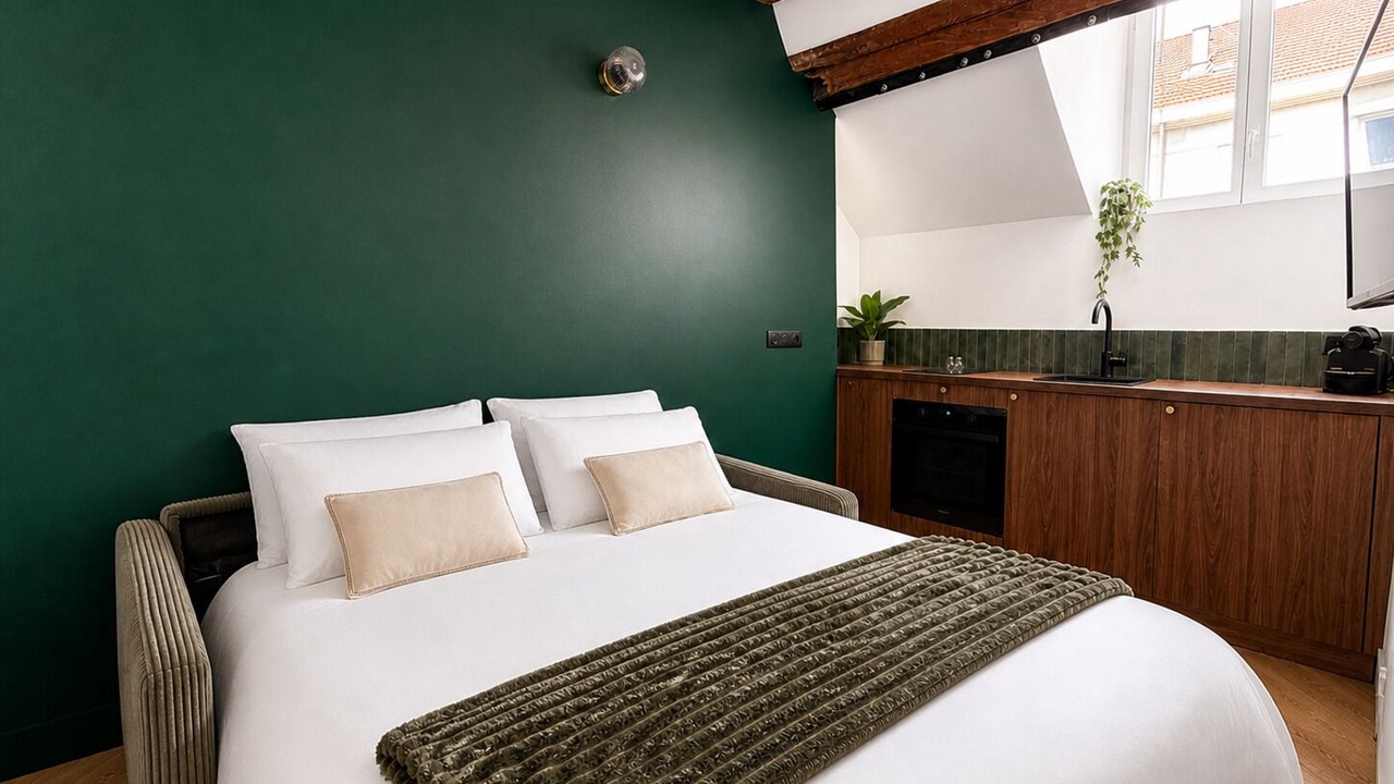 Photo of Bedroom in Grenoble City Centre