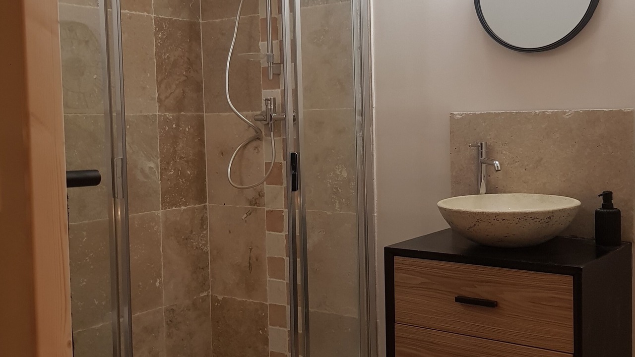 Photo of Bathroom in Charnecles