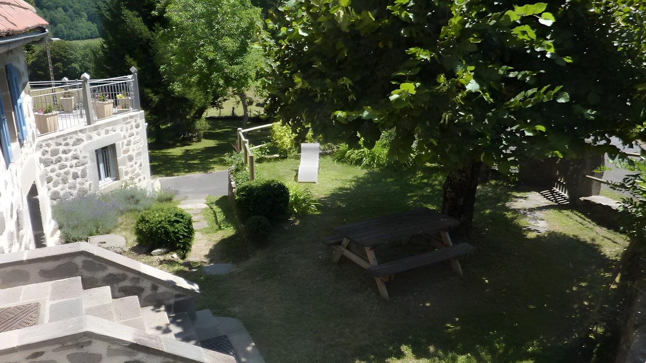 Photo of Patio Balcony in Jou-sous-Monjou