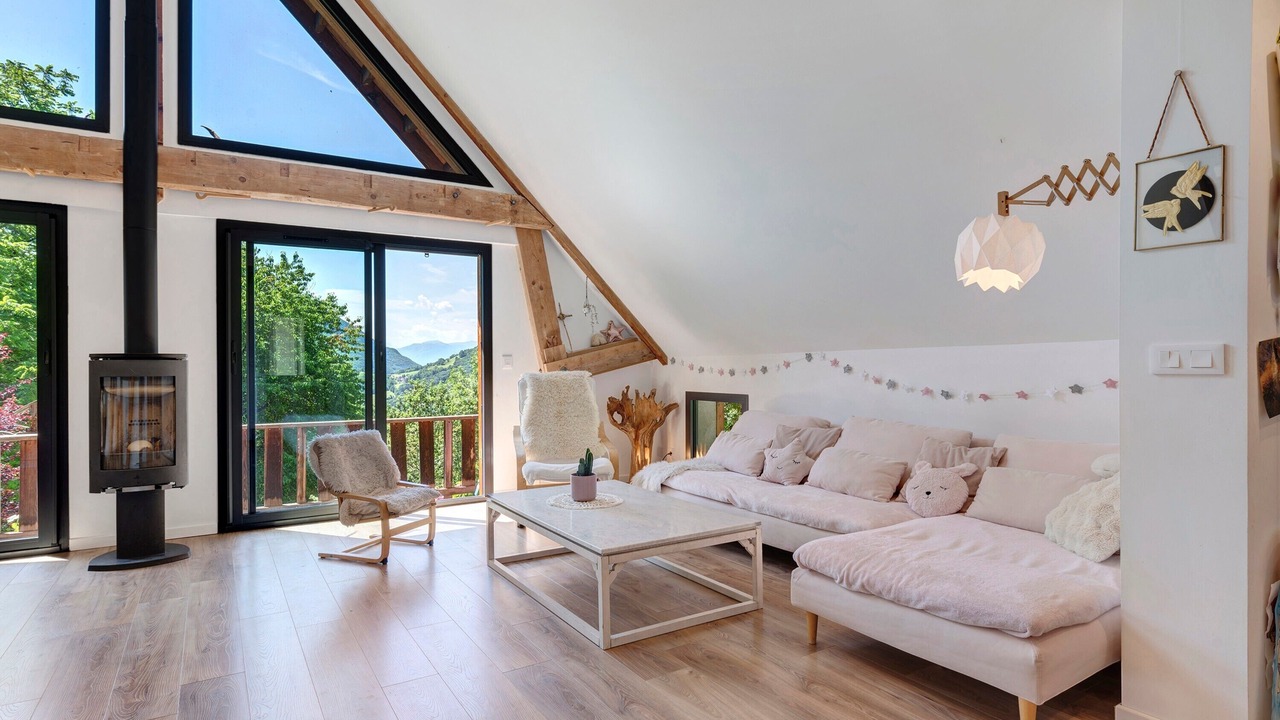 Photo of Livingroom in Quaix-en-Chartreuse