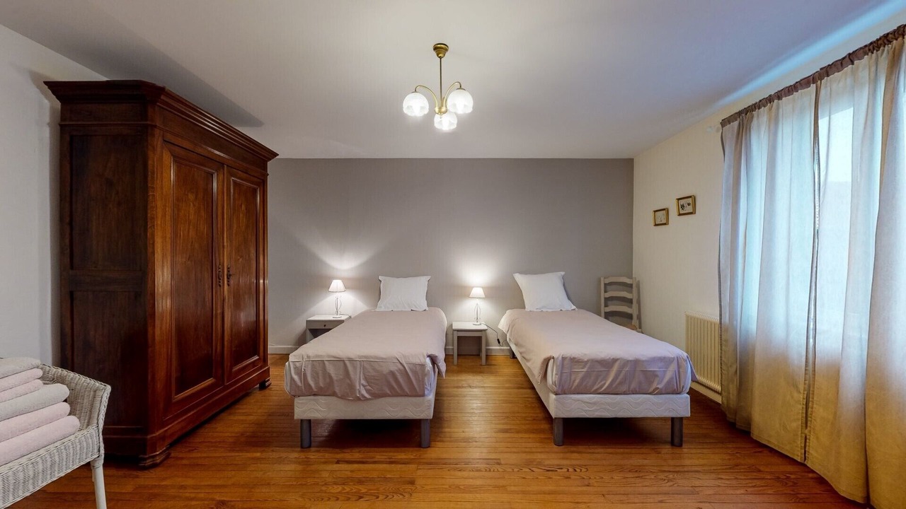 Photo of Bedroom in Civrieux