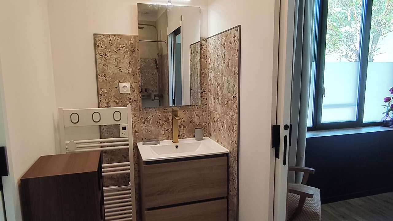 Photo of Bathroom in Saint-Clair-de-la-Tour