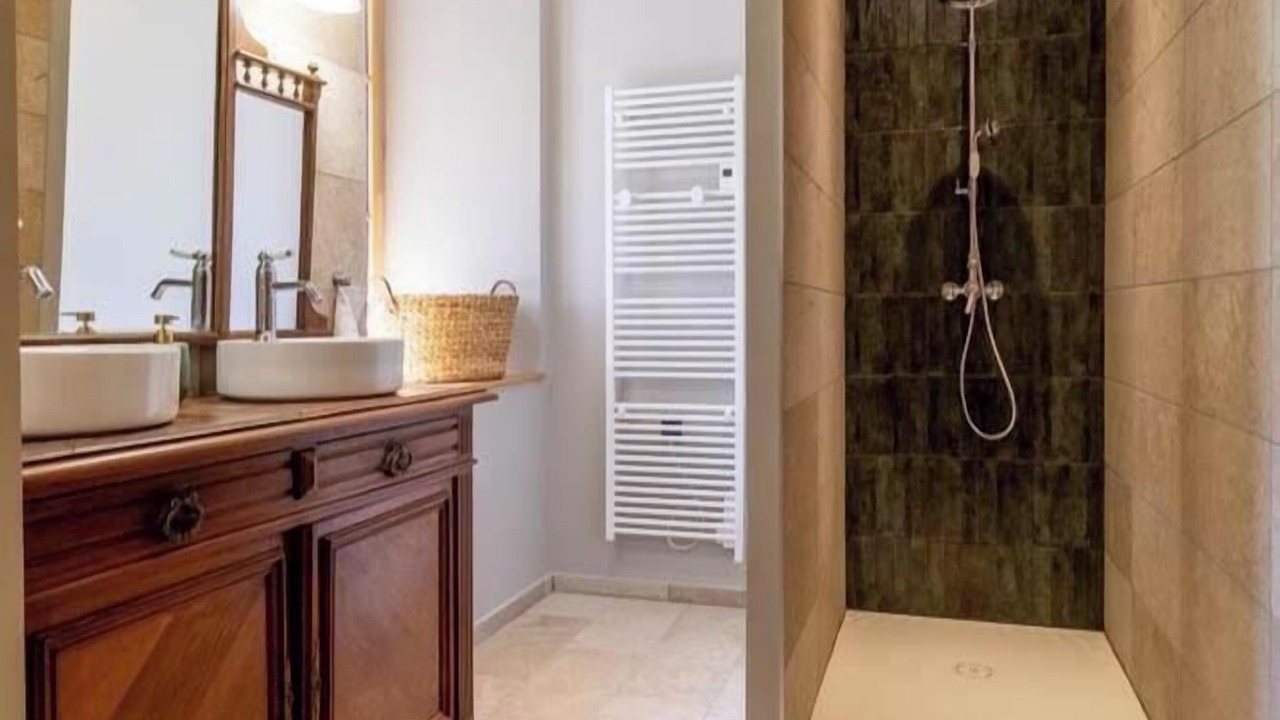 Photo of Bathroom in Les Echelles