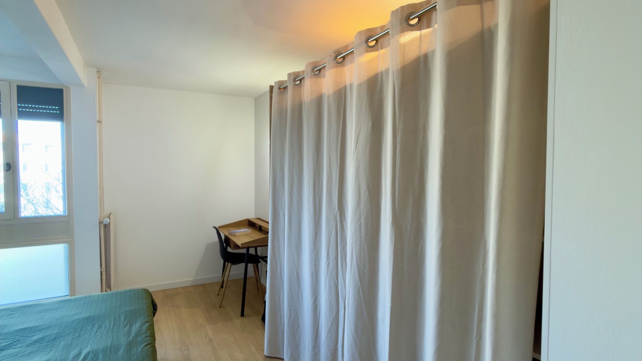 Photo of Bedroom in Echirolles