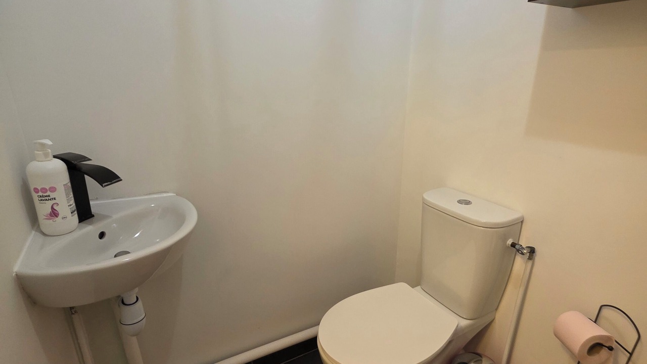 Photo of Bathroom in Champs Elysees