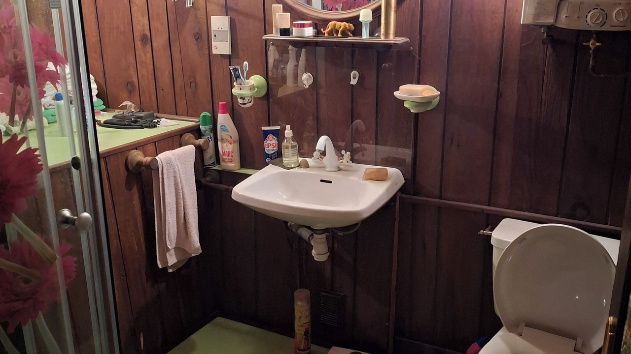 Photo of Bathroom in Pressins