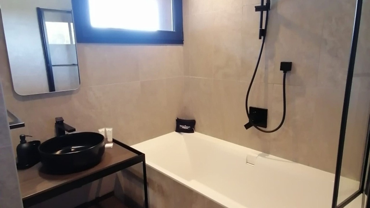 Photo of Bathroom in Montalbert