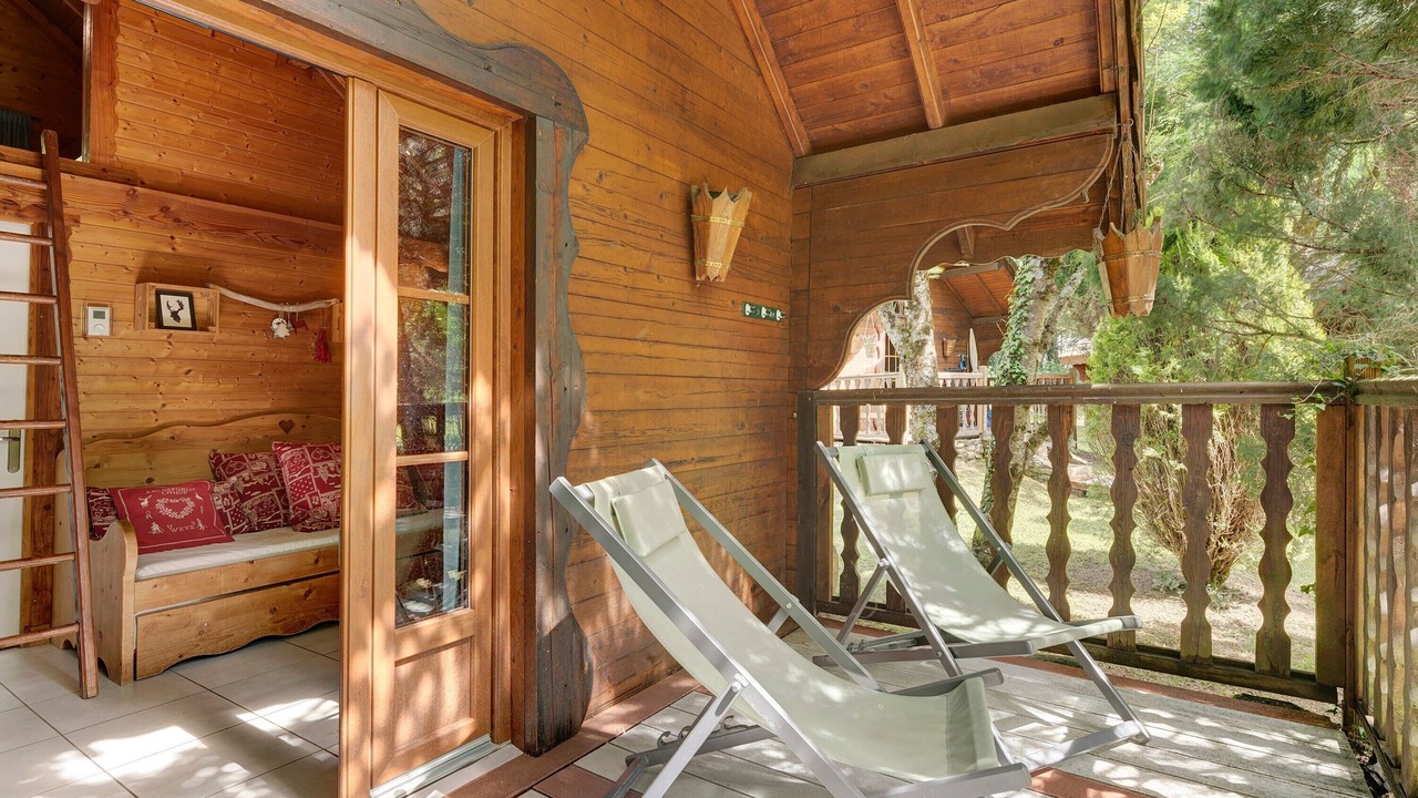 Photo of Patio Balcony in Vaulnaveys-le-Bas