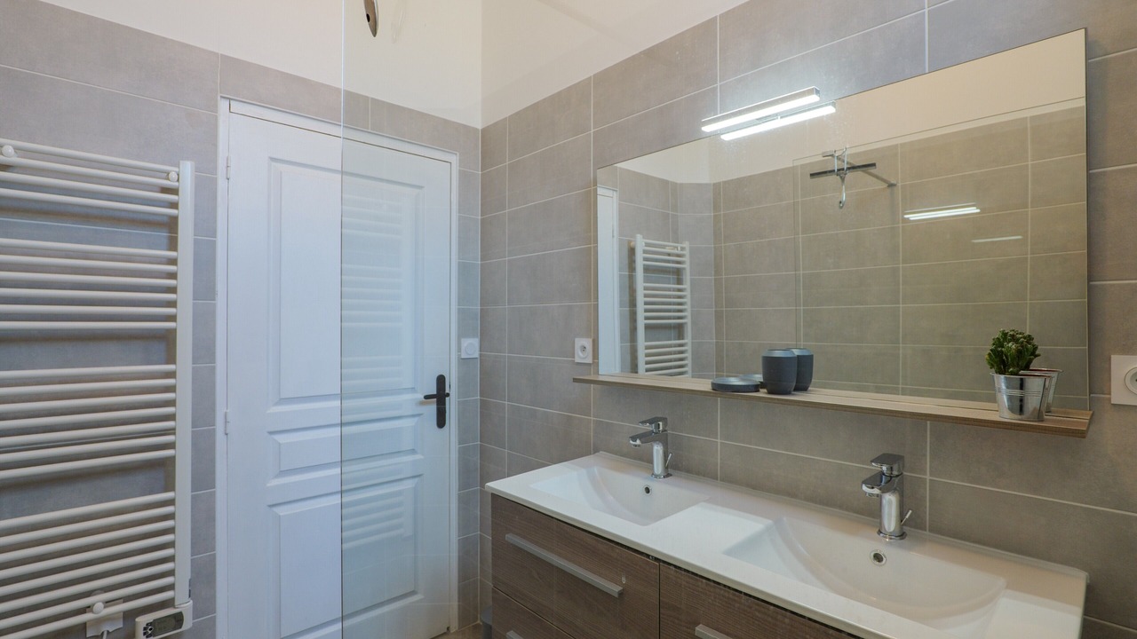 Photo of Bathroom in Aubenas